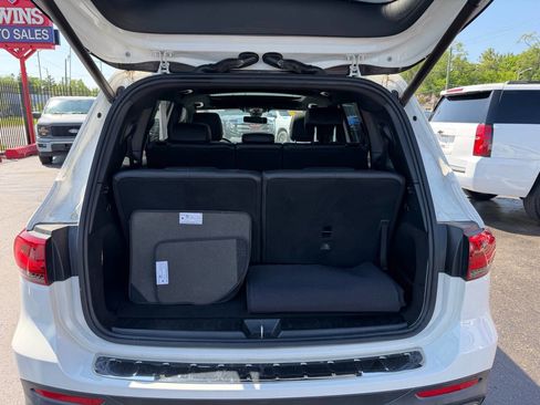 Used 2021 Mercedes-Benz GLB 250 4MATIC w/ AMG Line image 8
