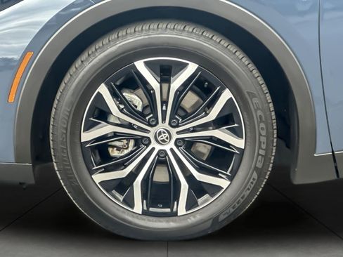 Certified 2026 Toyota Crown AWD/4WD image 24