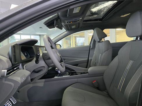 New 2026 Hyundai Elantra SEL Sport image 19