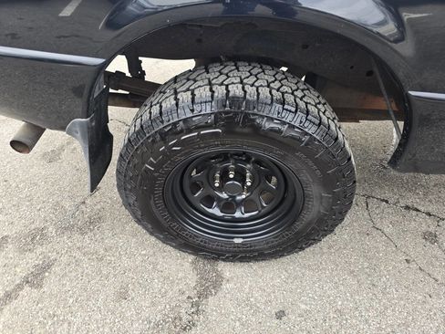 Used 2006 Ford Ranger XLT image 23