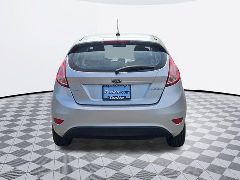 Used 2016 Ford Fiesta SE FWD image 5