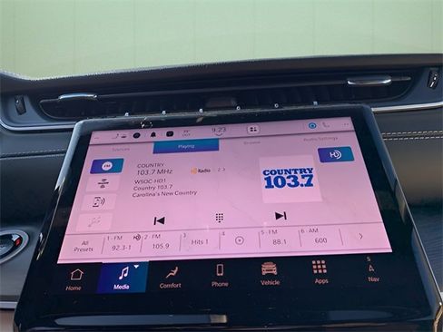 New 2025 Jeep Grand Cherokee Limited w/ Black Appearance Package image 25