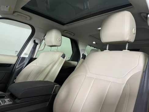 Used 2018 Land Rover Discovery SE AWD/4WD image 5