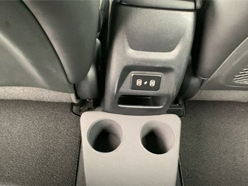 Certified 2025 Hyundai Venue Limited image 24