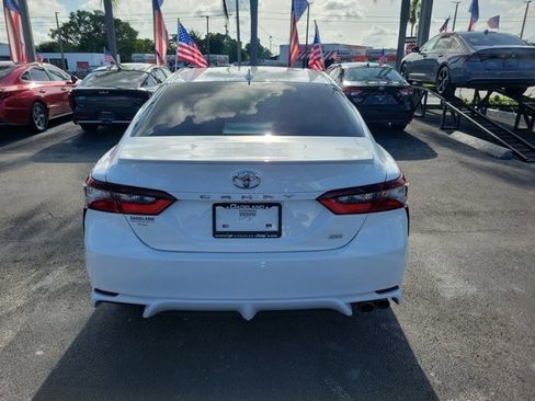 Used 2024 Toyota Camry SE FWD image 6