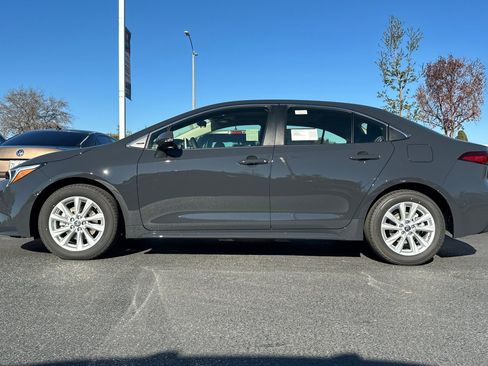 New 2026 Toyota Corolla XLE image 6