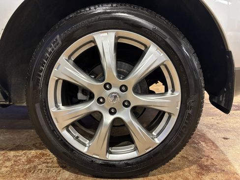 Used 2014 Nissan Murano LE w/ Platinum Edition Package image 26