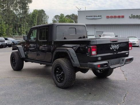 Used 2023 Jeep Gladiator Overland AWD/4WD image 5