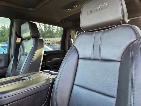 Used 2022 Chevrolet Silverado 3500 High Country w/ Z71 Off-Road Package image 13