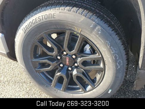 New 2026 GMC Sierra 1500 Elevation image 32