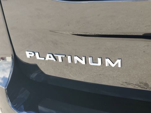 New 2026 Ford Expedition Platinum image 8
