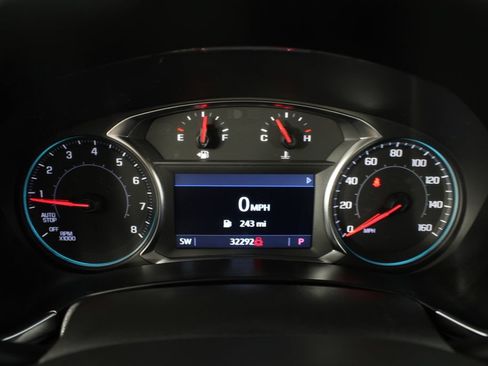 Used 2024 Chevrolet Equinox LT FWD image 12