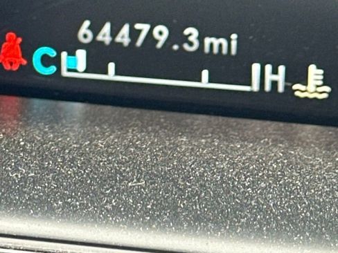 Used 2023 Lincoln Nautilus FWD w/ Premium Package image 9