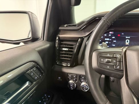 Used 2024 GMC Sierra 1500 AT4 w/ Technology Package AWD/4WD image 74