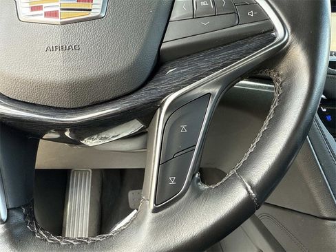 Used 2023 Cadillac XT5 Premium Luxury image 19