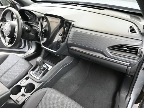 Certified 2025 Subaru Forester Premium AWD/4WD image 13