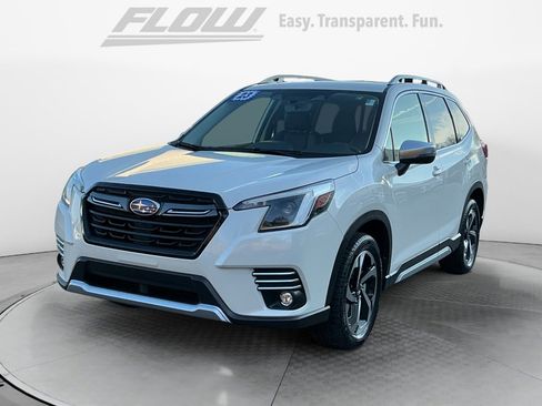 Used 2023 Subaru Forester Touring image 4