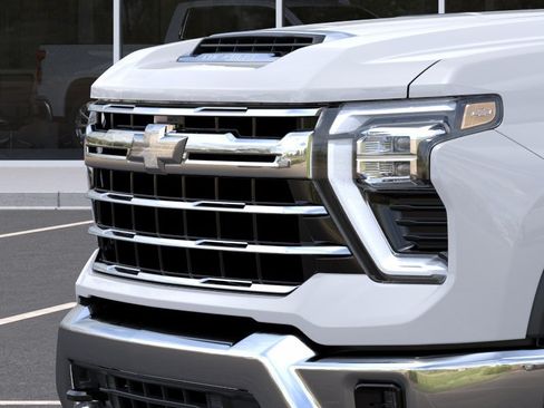New 2026 Chevrolet Silverado 3500 LTZ AWD/4WD image 13