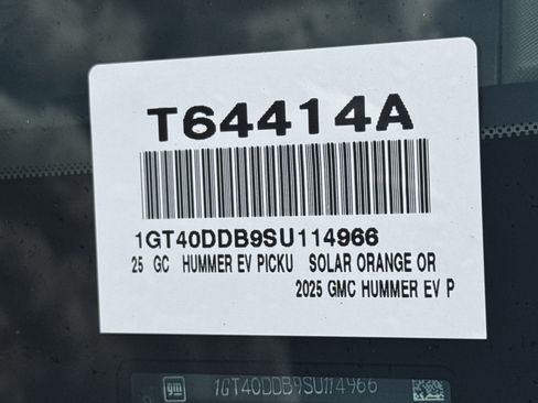 Used 2025 GMC Hummer EV 3X AWD/4WD image 40