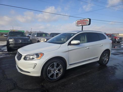Used 2015 Volvo XC60 T6 image 5