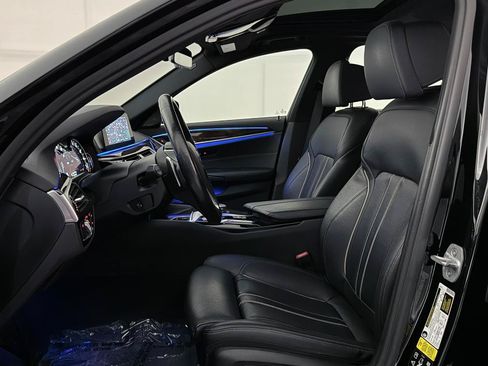 Used 2017 BMW 540i xDrive AWD/4WD image 19