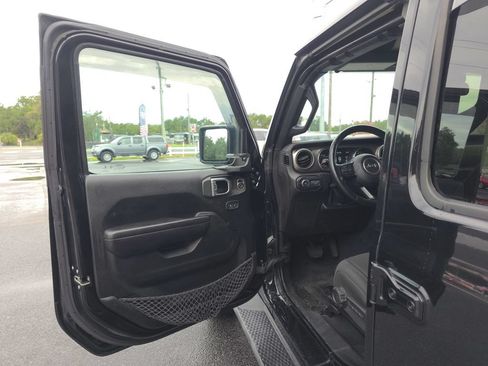 Used 2020 Jeep Wrangler Unlimited Sport AWD/4WD image 9