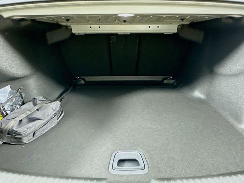 Used 2025 Mercedes-Benz C 300 4MATIC Sedan image 34