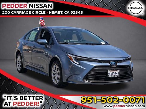 Used 2023 Toyota Corolla LE w/ Carpet Mat Package (TMS) FWD image 1