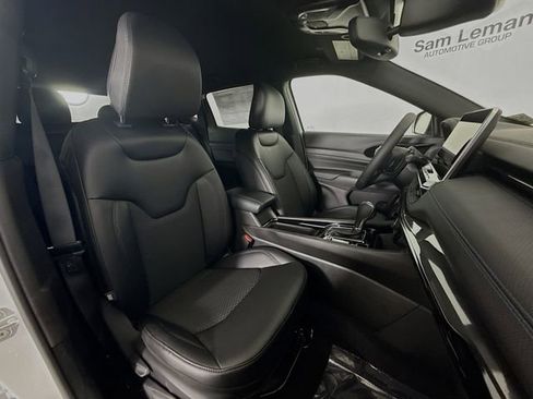 New 2026 Jeep Compass Latitude image 25