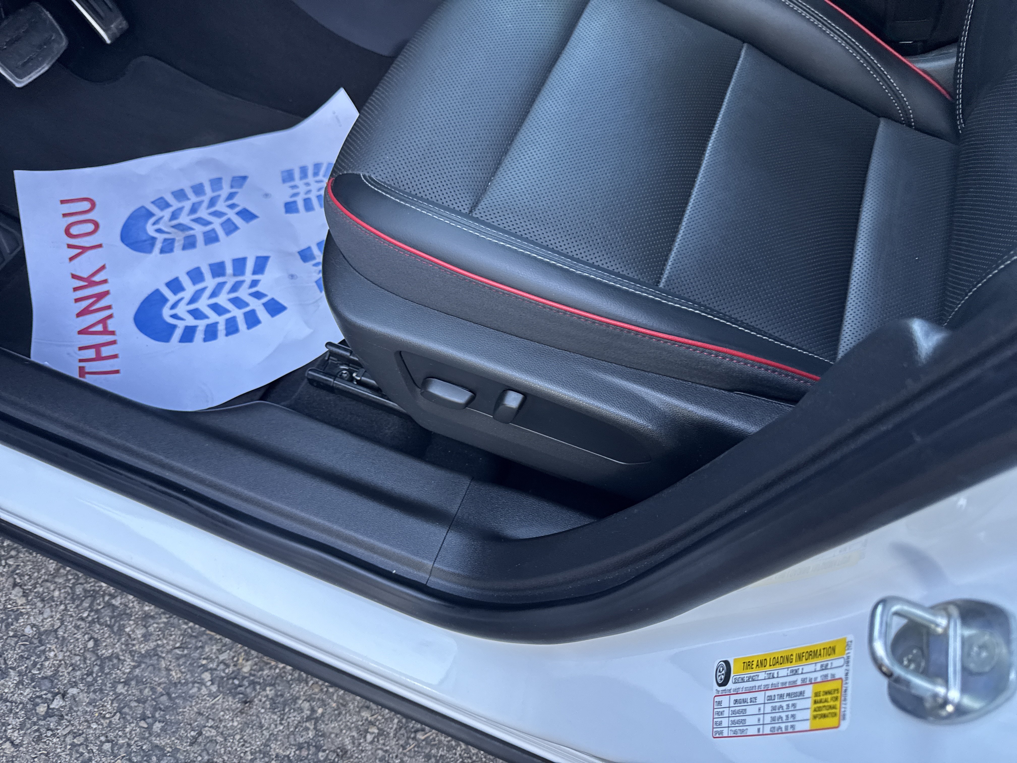 Used 2022 Buick Envision Essence w/ Technology Package II FWD image 20