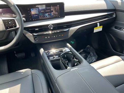 New 2025 Nissan Murano SV w/ Cargo Package AWD/4WD image 16
