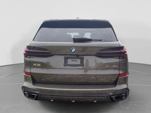 Used 2026 BMW X5 xDrive40i w/ M Sport Package AWD/4WD image 4
