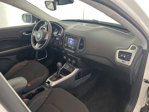 Used 2018 Jeep Compass Sport FWD image 23