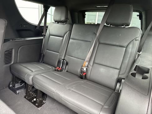 Certified 2025 Chevrolet Suburban Z71 AWD/4WD image 26