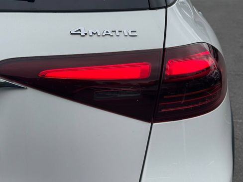 Used 2024 Mercedes-Benz GLE 350 4MATIC image 28