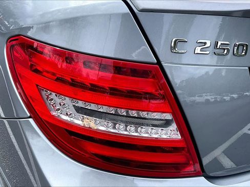 Used 2014 Mercedes-Benz C 250 Sedan image 29