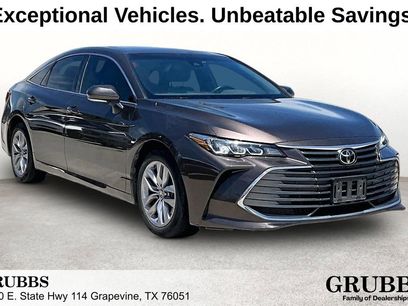 Used 2019 Toyota Avalon XLE w/ Moonroof Package