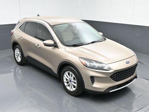 Used 2021 Ford Escape SE w/ Cold Weather Package FWD image 23