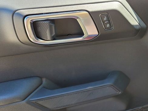 New 2025 Ford Bronco Base image 26