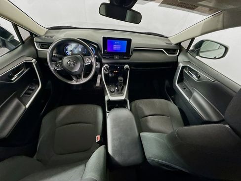 Used 2024 Toyota RAV4 XLE AWD/4WD image 23