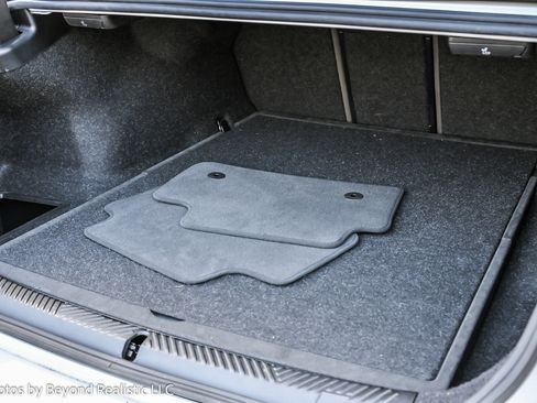 Used 2024 BMW 530i xDrive image 18