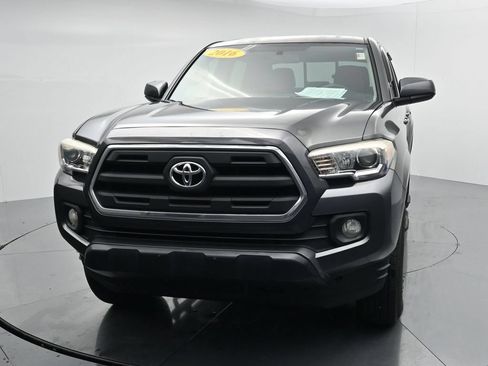 Used 2016 Toyota Tacoma SR5 w/ Towing Package RWD image 3