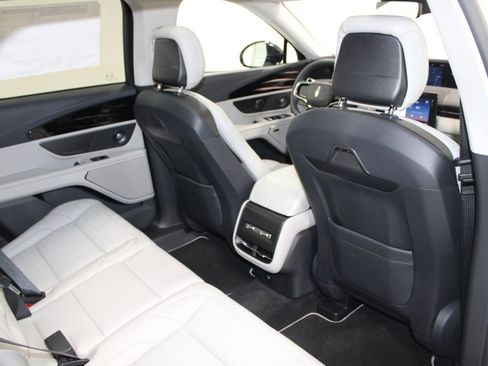 New 2026 Lincoln Nautilus Reserve image 31