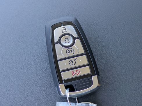 Certified 2025 Ford Explorer Active w/ Active Comfort Package image 34