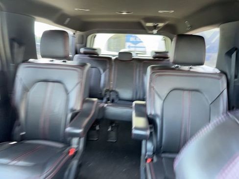 Used 2024 Ford Expedition Max Limited RWD image 9