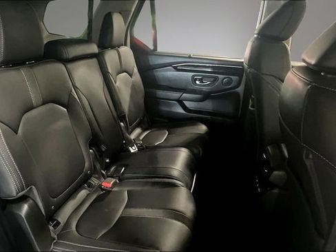 Used 2024 Honda Pilot Touring image 25