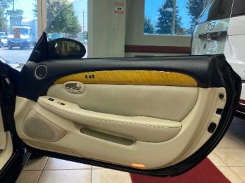 Used 2002 Lexus SC 430 Convertible RWD image 11
