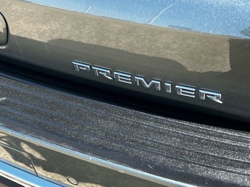 Used 2023 Chevrolet Suburban Premier image 16