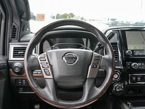 Used 2021 Nissan Titan Platinum Reserve w/ Moonroof Package image 28