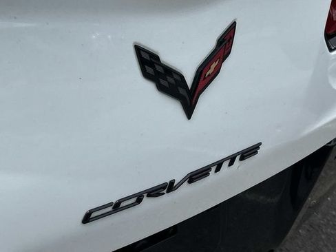 Used 2019 Chevrolet Corvette Stingray Coupe RWD image 10